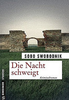 Die Nacht schweigt